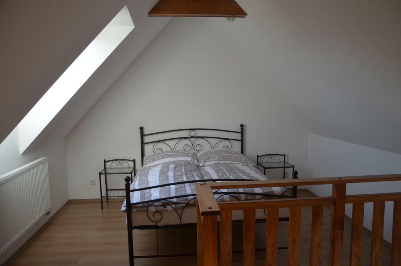 Apartment Nocleharna Na Stodole Zdarky